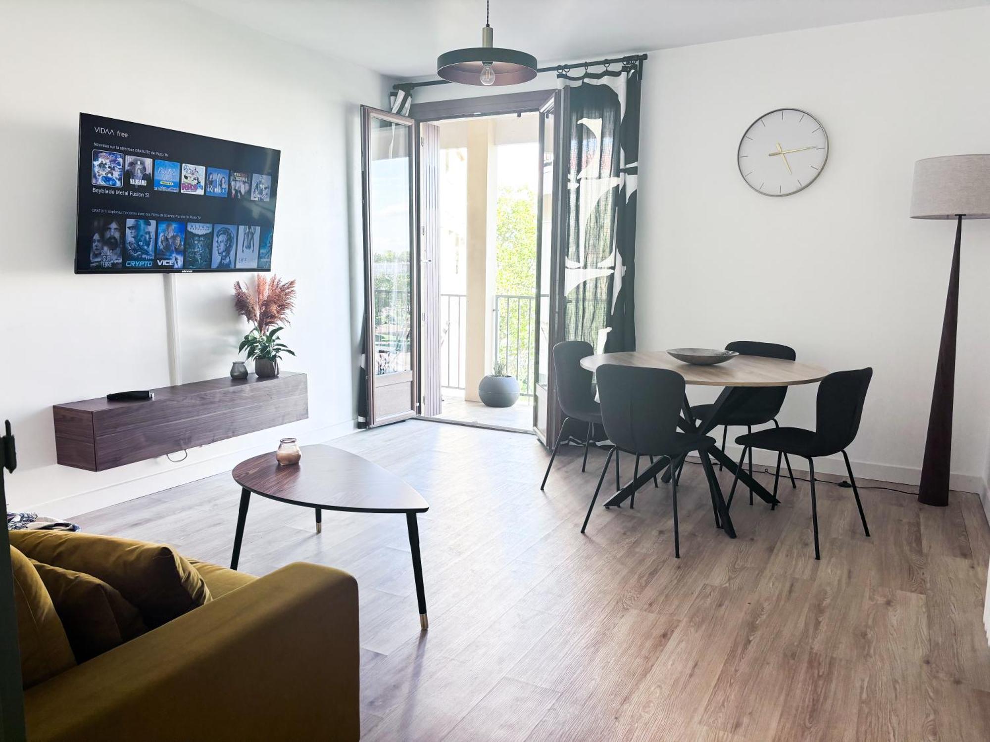 Appartement 79M2 Proche Airbus Tout Confort Lumineux 2 Chambres, 1 Bureau コロミエ エクステリア 写真